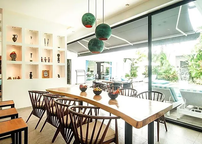 Mette Canggu (Bali)